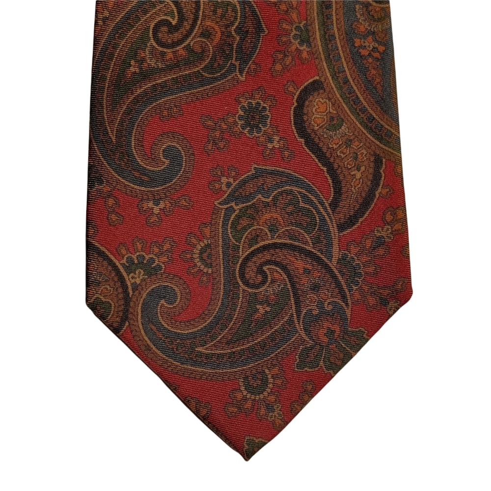 THE METROPOLITAN MUSEUM OF ART Silk Red Brown Paisley Print Tie